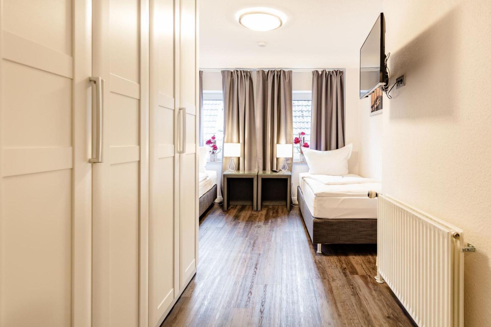 Hotel Zum Zeppelin Hamburg Hamburgo Quarto foto